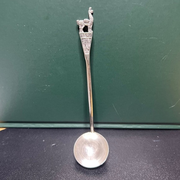 Sterling Silver 925 Spoon with Peruvian Llama Design - Picture 3 of 6